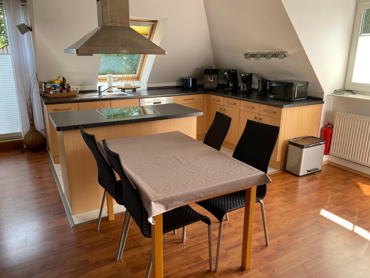 Moderne Maisonette-Wohnung Am Karpfenteich; Modern Apartment With View Of The Carp Pond Barmstedt Dış mekan fotoğraf