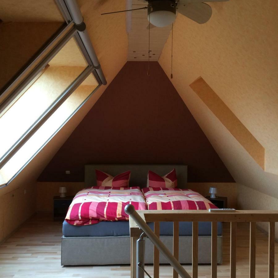 Moderne Maisonette-Wohnung Am Karpfenteich; Modern Apartment With View Of The Carp Pond Barmstedt Dış mekan fotoğraf