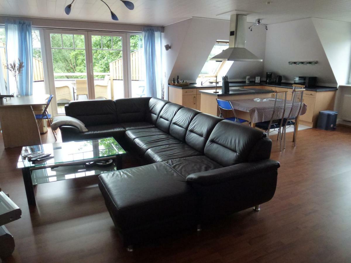 Moderne Maisonette-Wohnung Am Karpfenteich; Modern Apartment With View Of The Carp Pond Barmstedt Dış mekan fotoğraf
